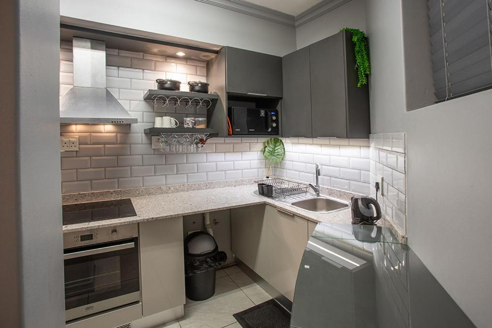 2 Sleeper Stylish Sanctuary Apartment เดอร์บัน ภายนอก รูปภาพ